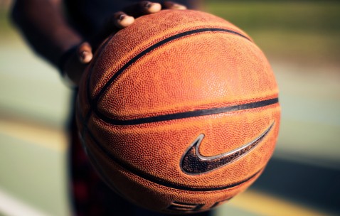 开云体育入口-当篮球场遇见绿茵场，NBA总决赛之夜的姆巴佩式无解对手