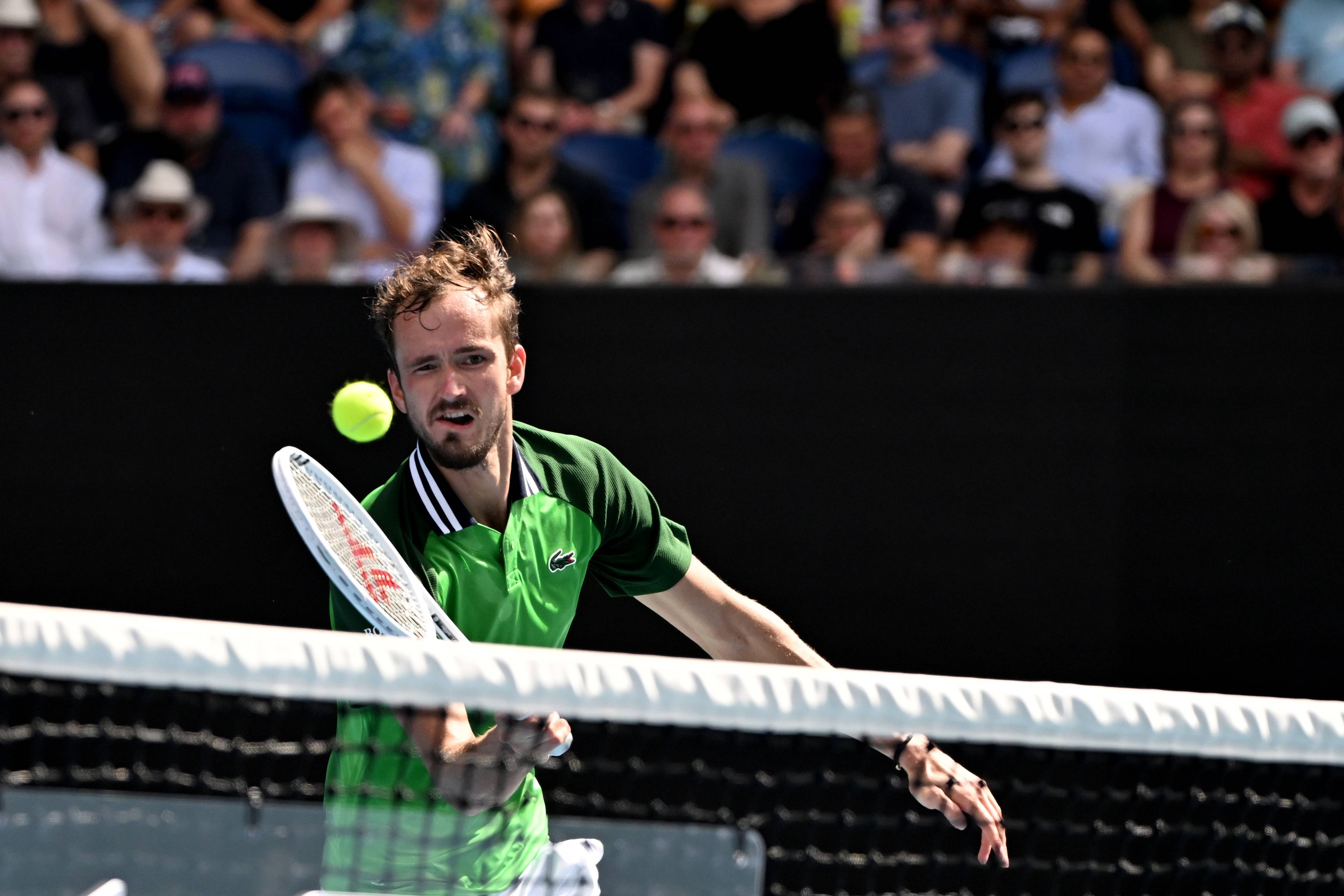 澳网鏖战法网，梅德韦杰夫统治全场