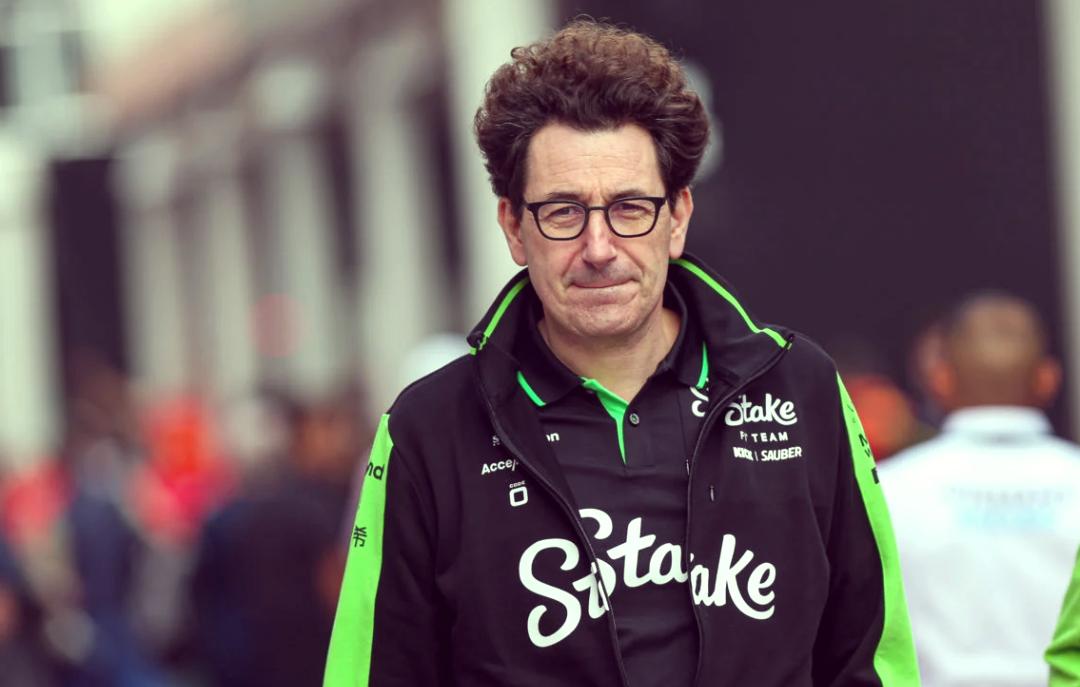 雷诺车队完胜红牛二队，周冠宇关键制胜