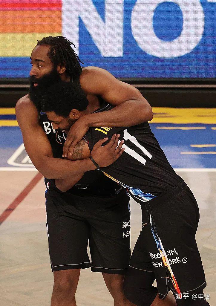 篮网完胜快船，武切维奇关键制胜