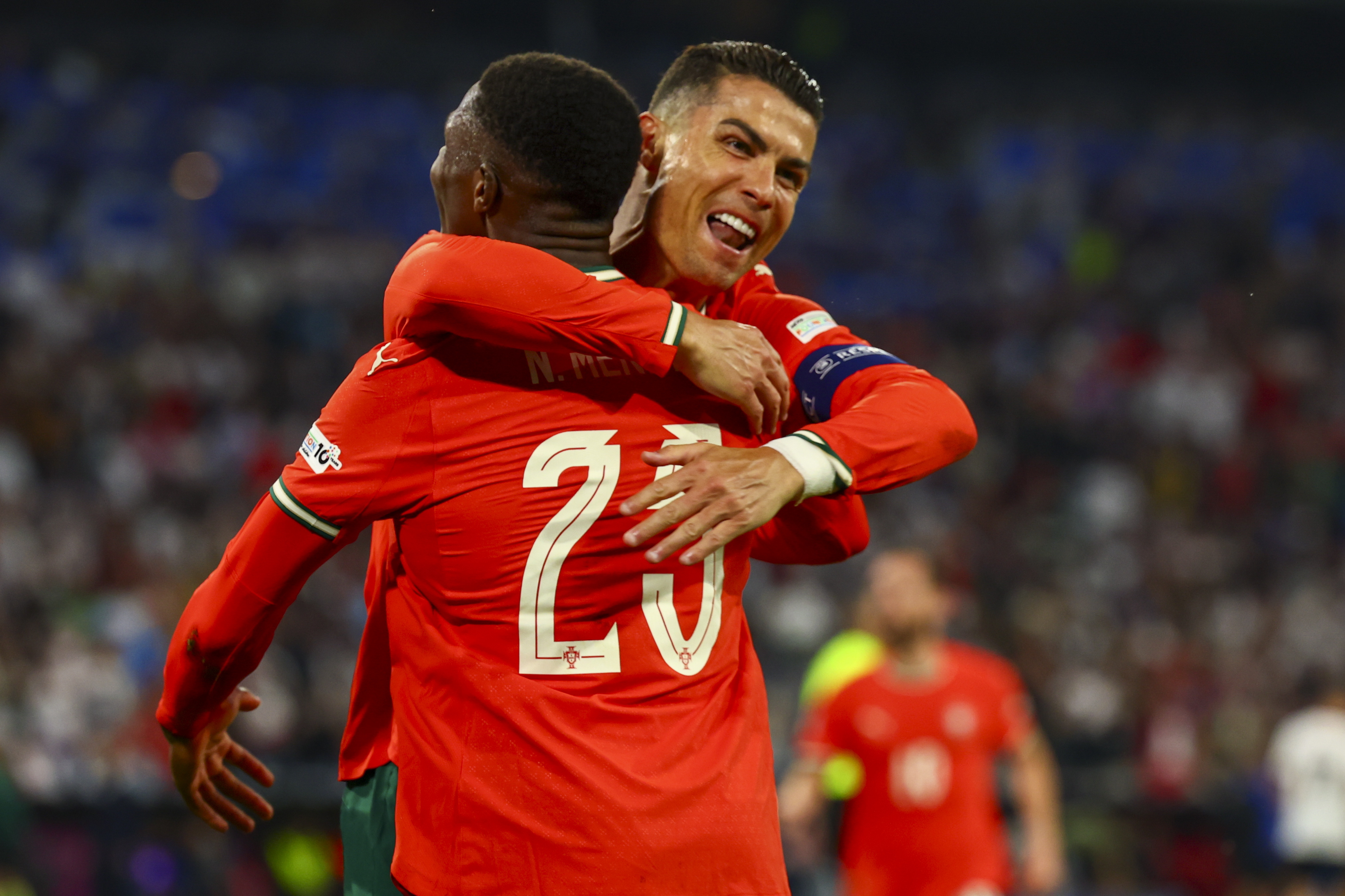 葡萄牙险胜法国，蒂亚戈带队取胜