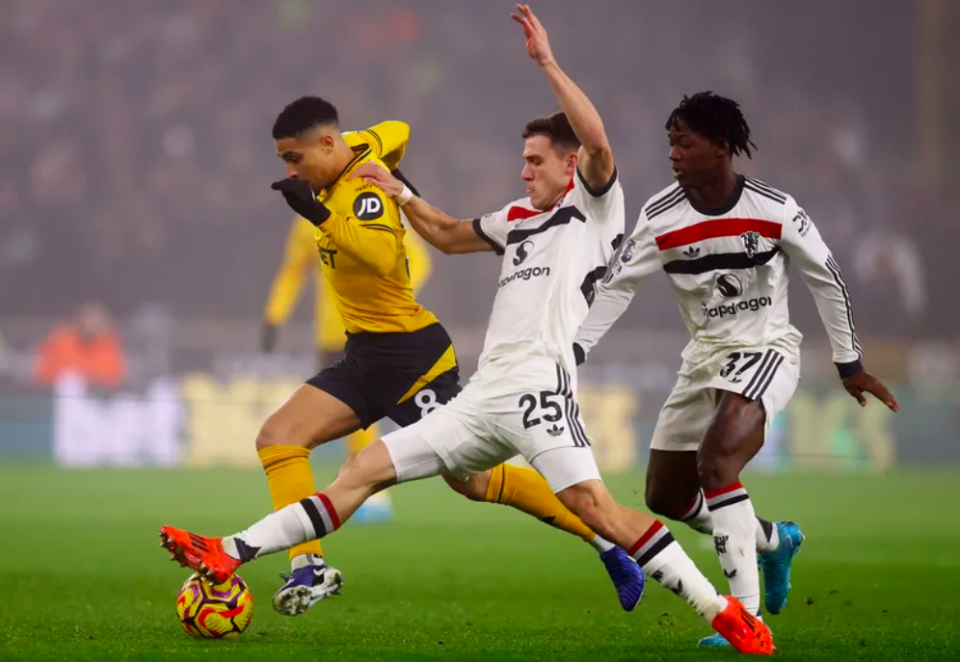 曼联逆转巴西，卡瓦哈尔扛起全队