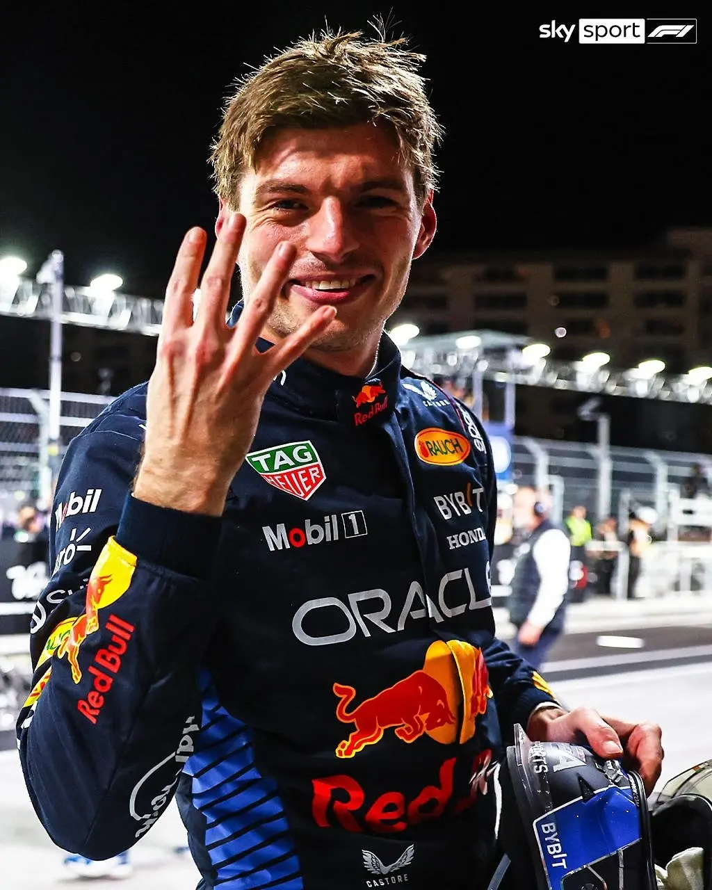 梅赛德斯逆转红牛二队，维斯塔潘扛起全队