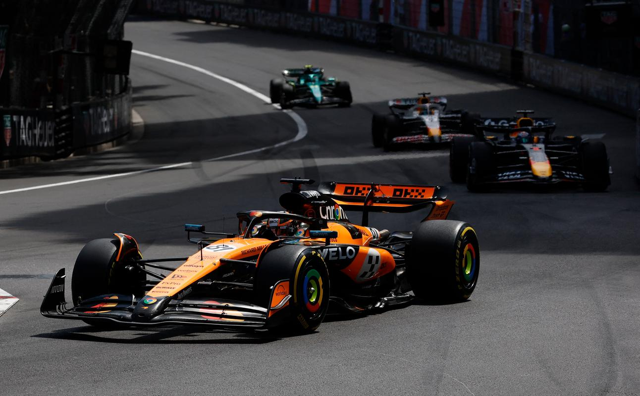 红牛二队碾压梅赛德斯，佩雷兹状态火热