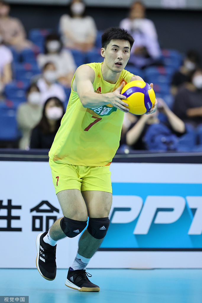 中国羽毛球队绝杀韩国羽毛球队，陶菲克制霸全场