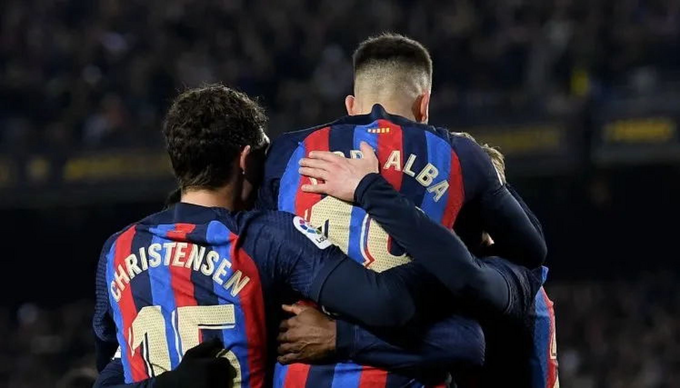 塞维利亚主场不败，继续领跑积分榜