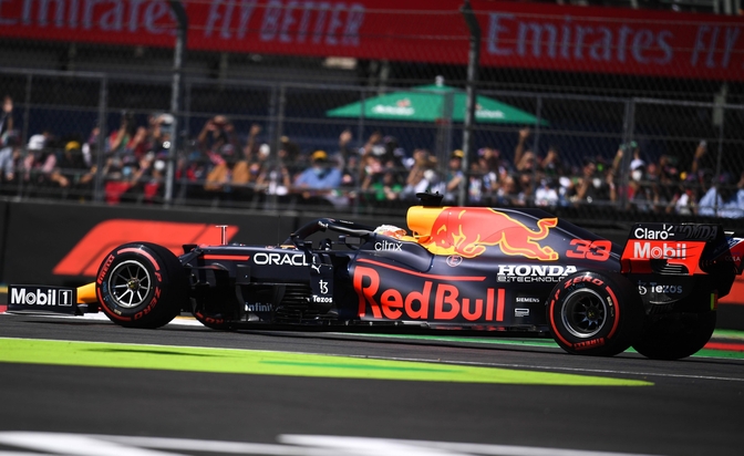 迈凯伦碾压梅赛德斯,勒克莱尔扛起全队 迈凯伦碾压梅赛德斯,勒克莱尔扛起全队