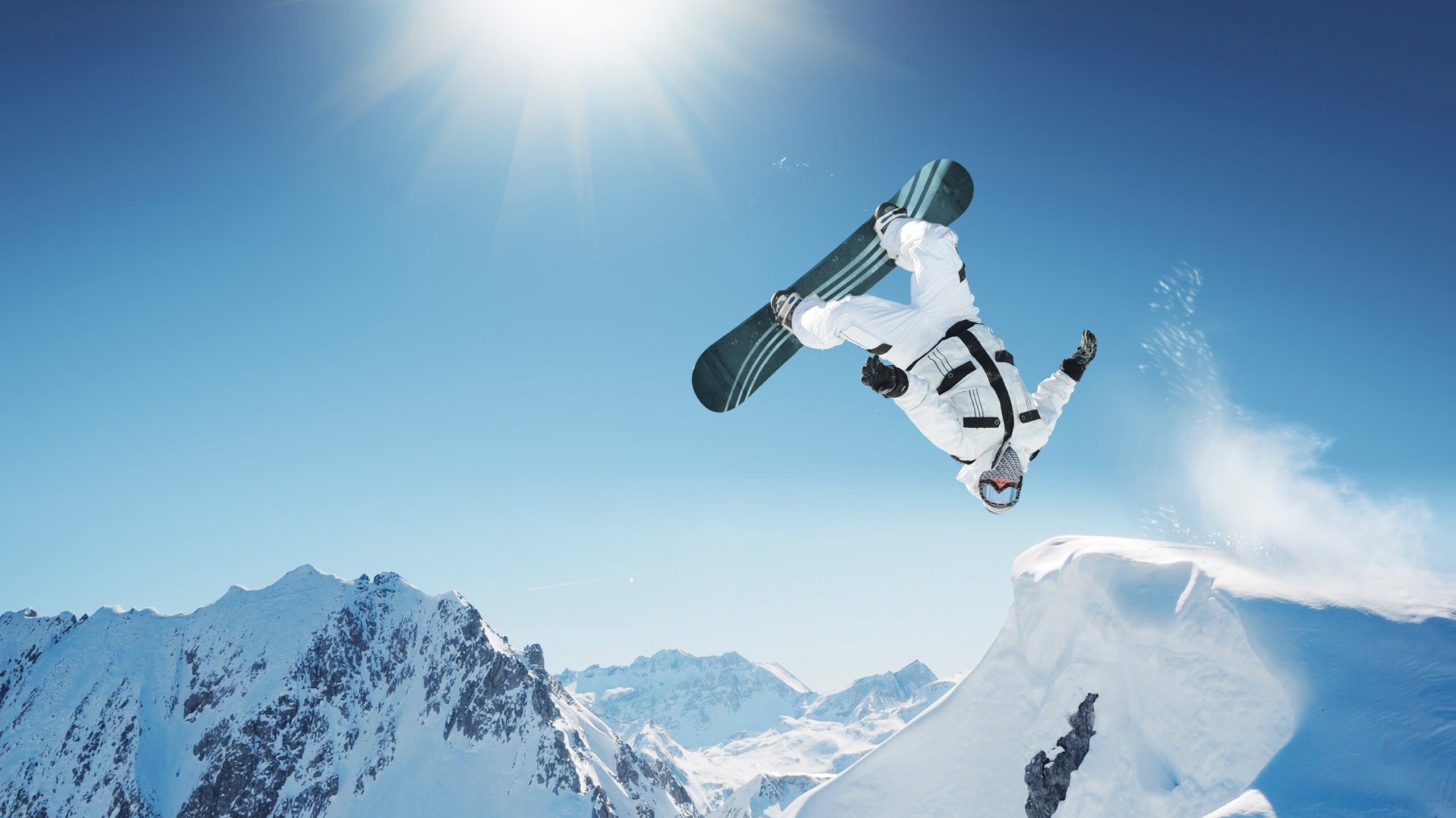 当王权遭遇鹈鹕之翼，米切尔以凡人之躯，行神明之事