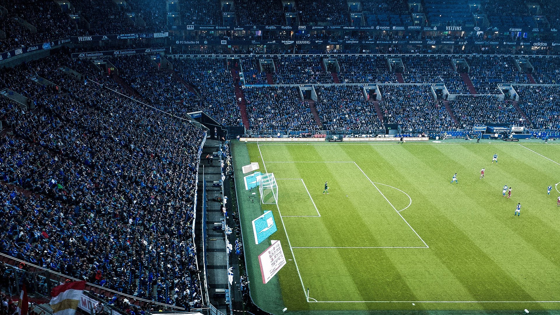 劳塔罗攻防两端统治赛场，伊朗生死战力克安哥拉显韧性