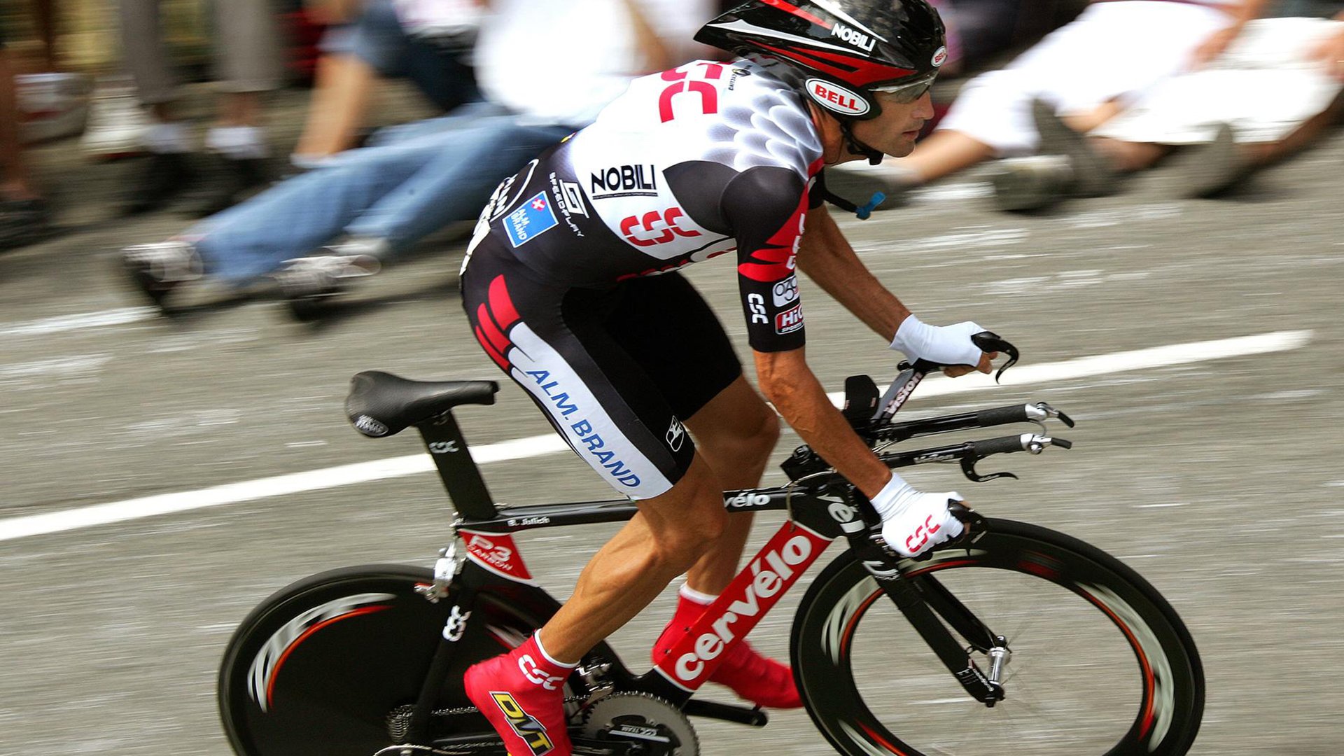 安赛龙状态火热难救主，德国队力克印尼队展团队实力